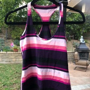 Lululemon tank !!
